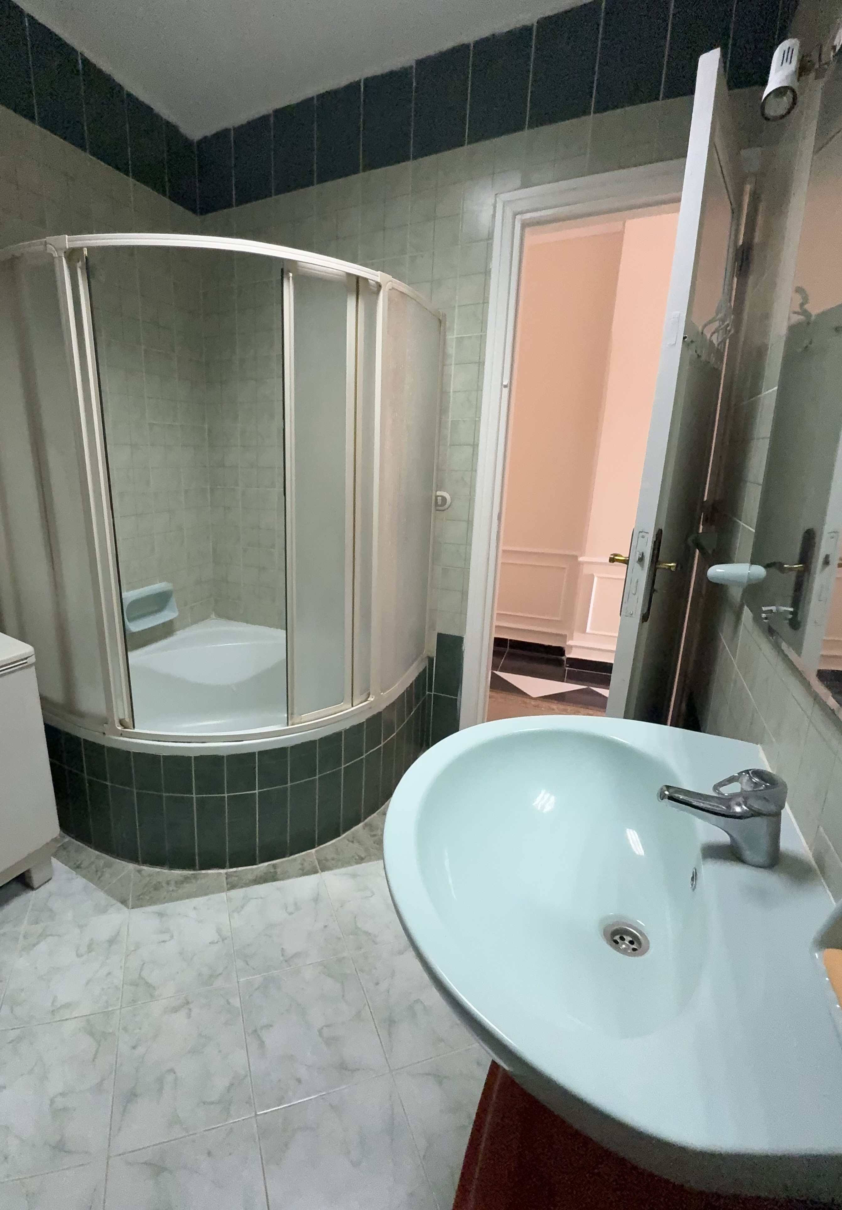 VIP شقة بانو اما بيتش ( غرفتين نوم ) كود 1002 ميامي نادي السيارات 