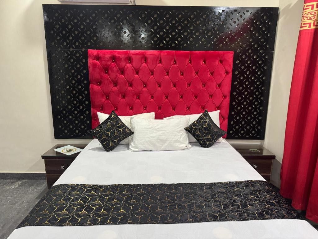 Single Deluxe Room