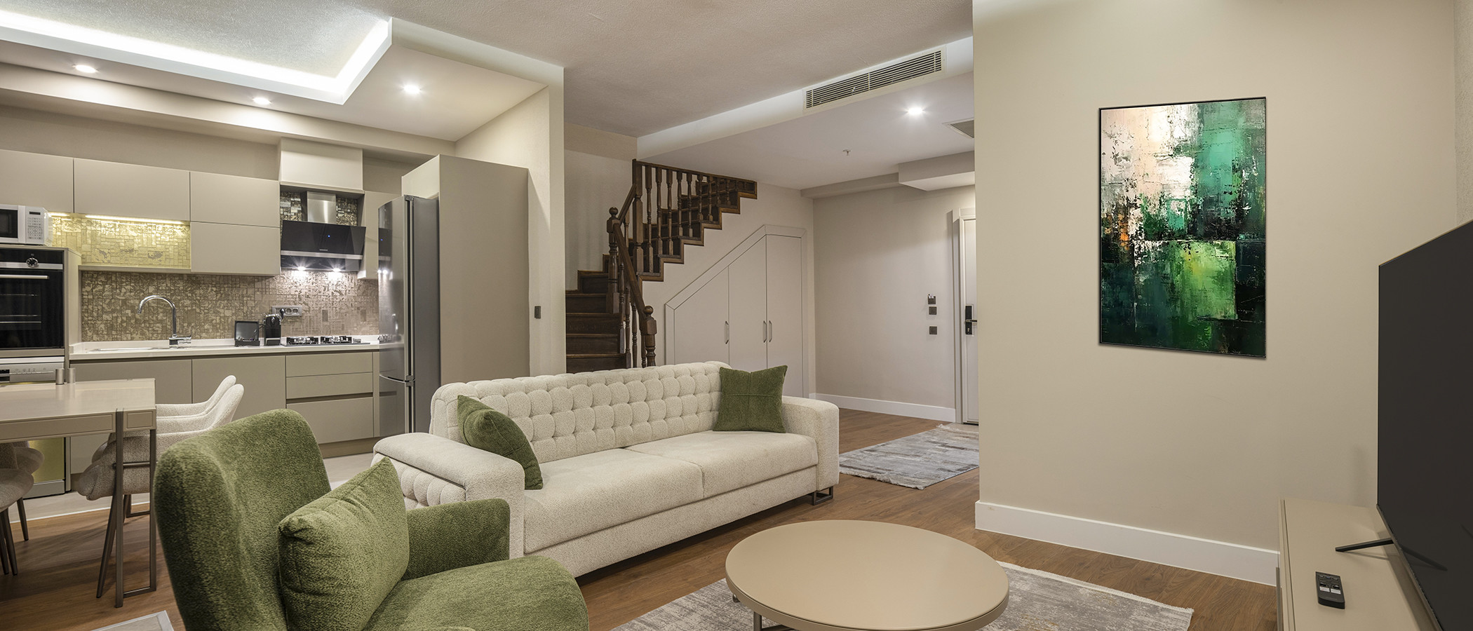 Penthouse Executive Duplex Suite / 2 BR