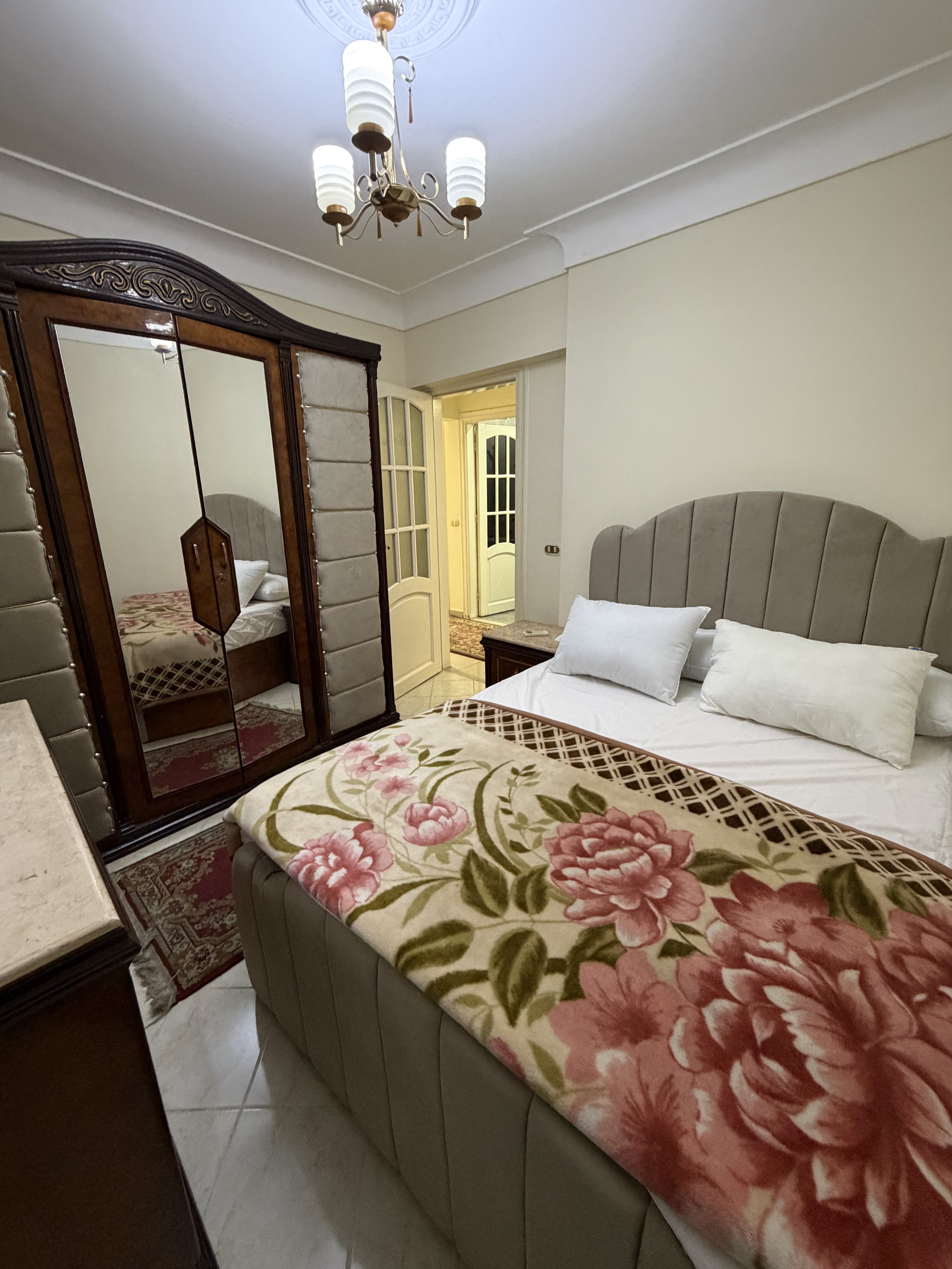 vipشقة بانوراما بيتش ( ثلاث غرف ) كود 1006 ميامي نادي السيارات