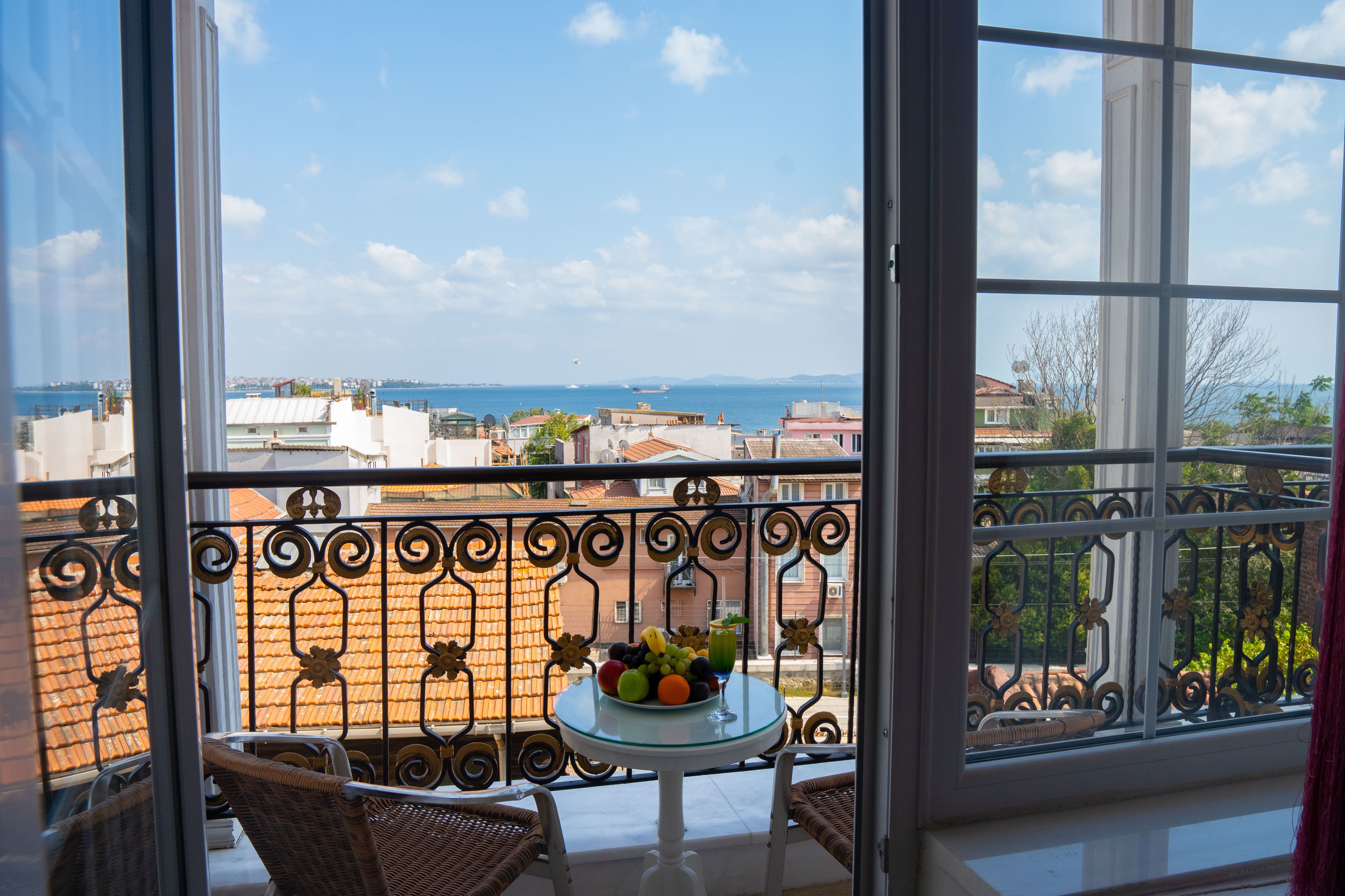 Elegance Double / Twin City or Sea view