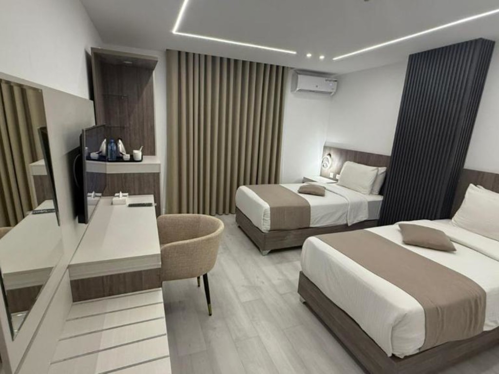 Standard Twin Room