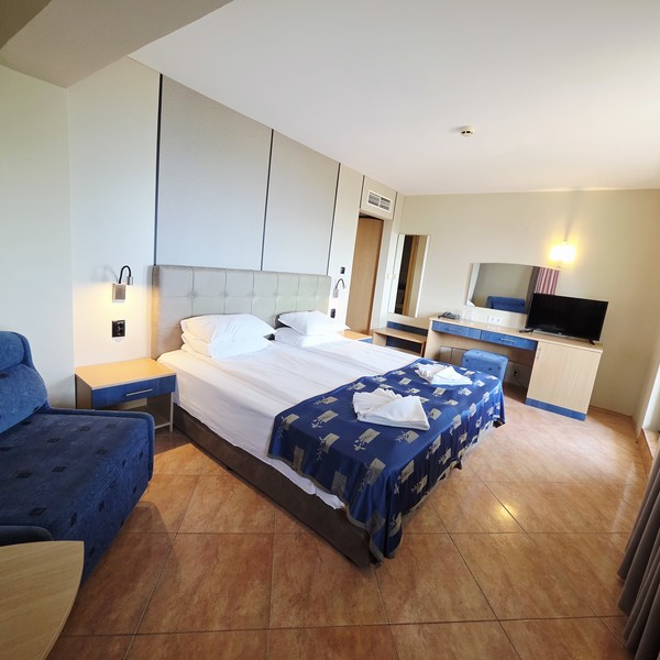 Double Room Large