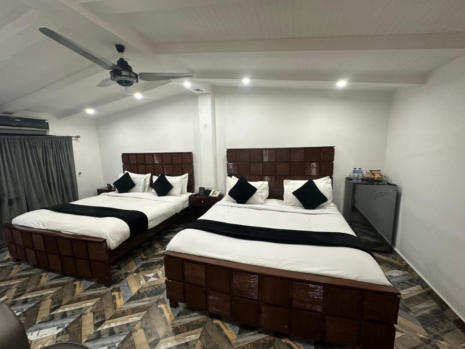 Superior Queen Room with Two Queen Beds