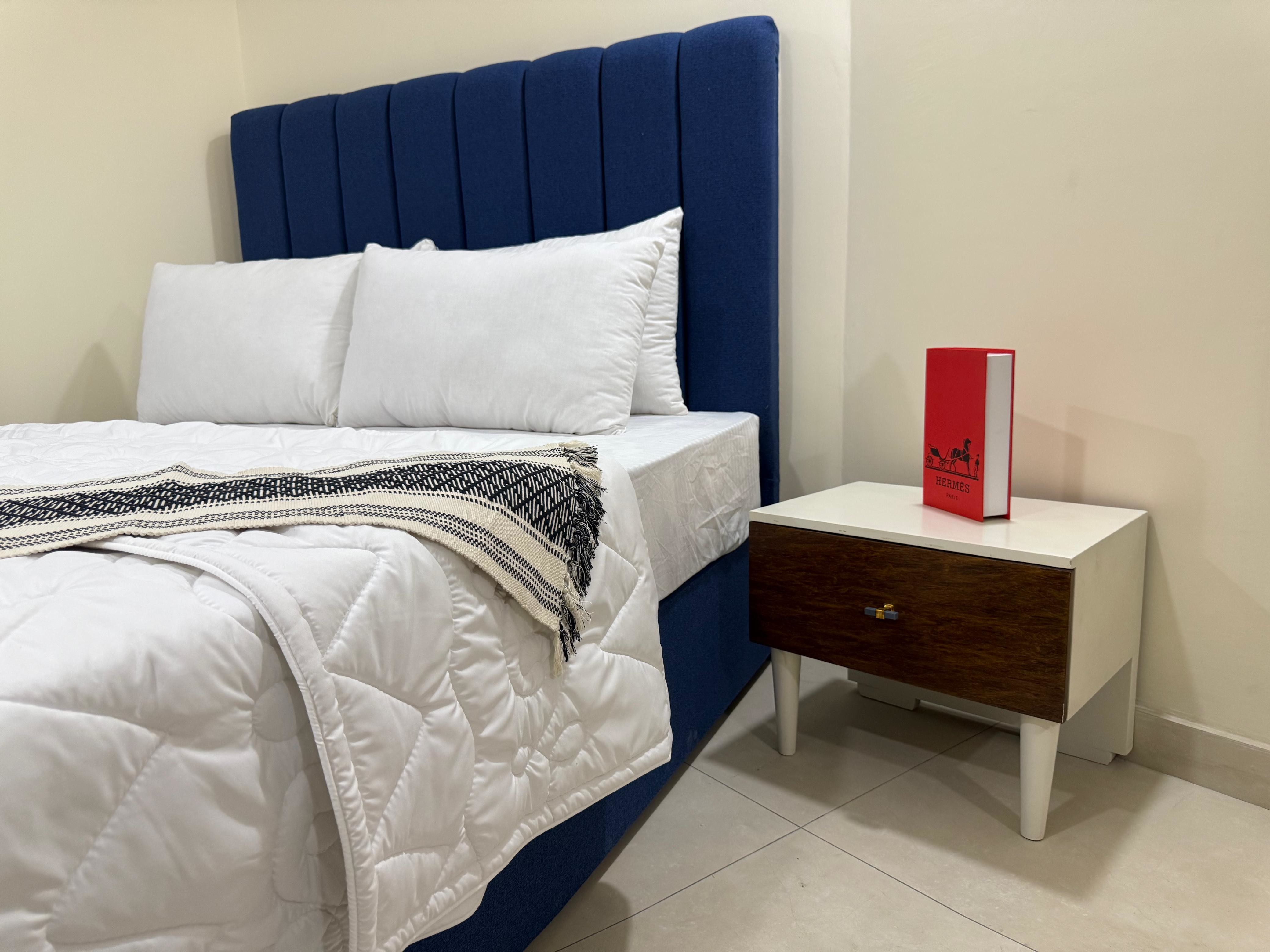 Premium 1-Bed Apartment Gulberg
