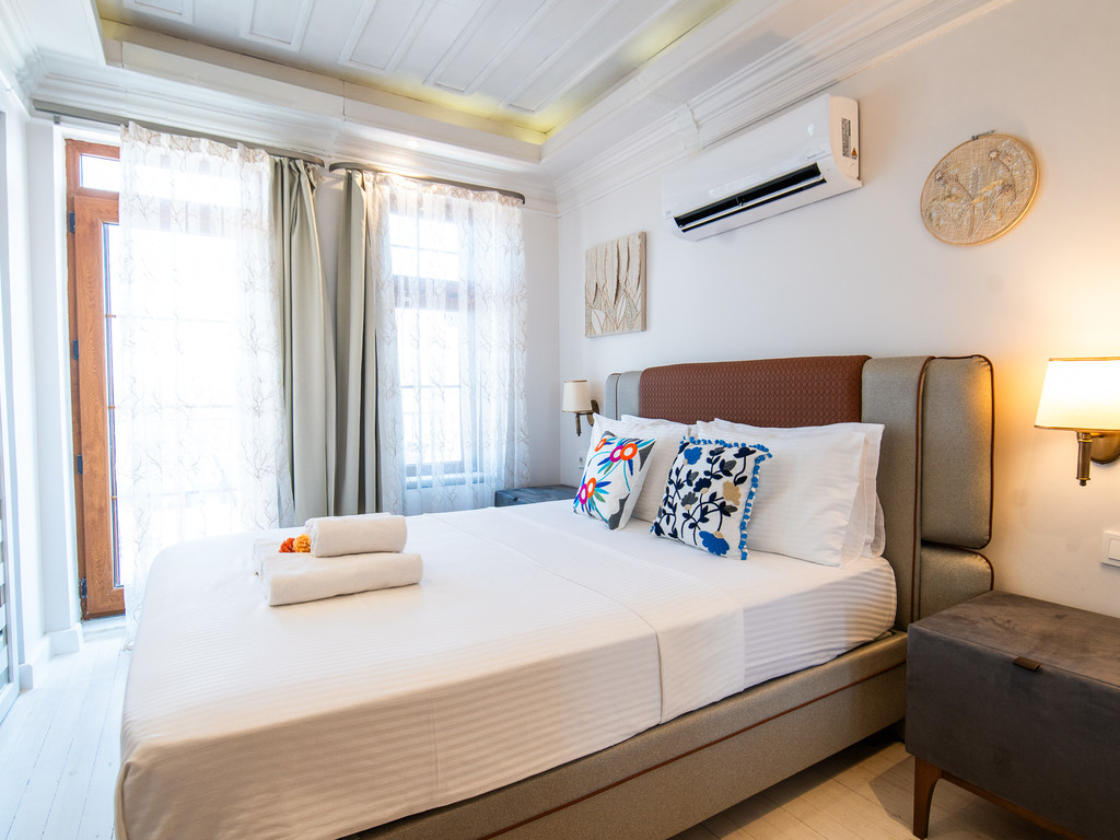 Deluxe Double Oda Deniz Manzaralı ve Balkonlu